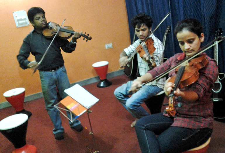 music and dance courses in indirapuram